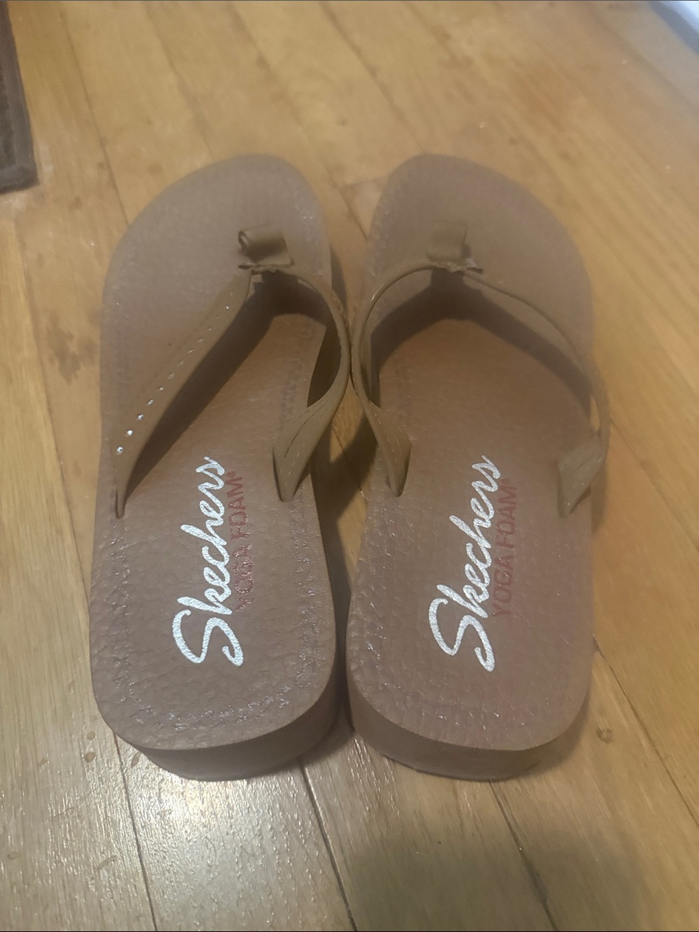 Skechers Women's Brown Foam Thong Sandals size 9